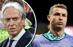 Jorge Jesus (izq.) vs. Cristiano Ronaldo (der.). El astro portugués abandonó la concentración de la selección.