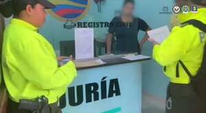 Así delinquía la red funcionarios que se convirtió en una banda de traficantes de migrantes. Sacaron más de 600 cédulas y pasaportes