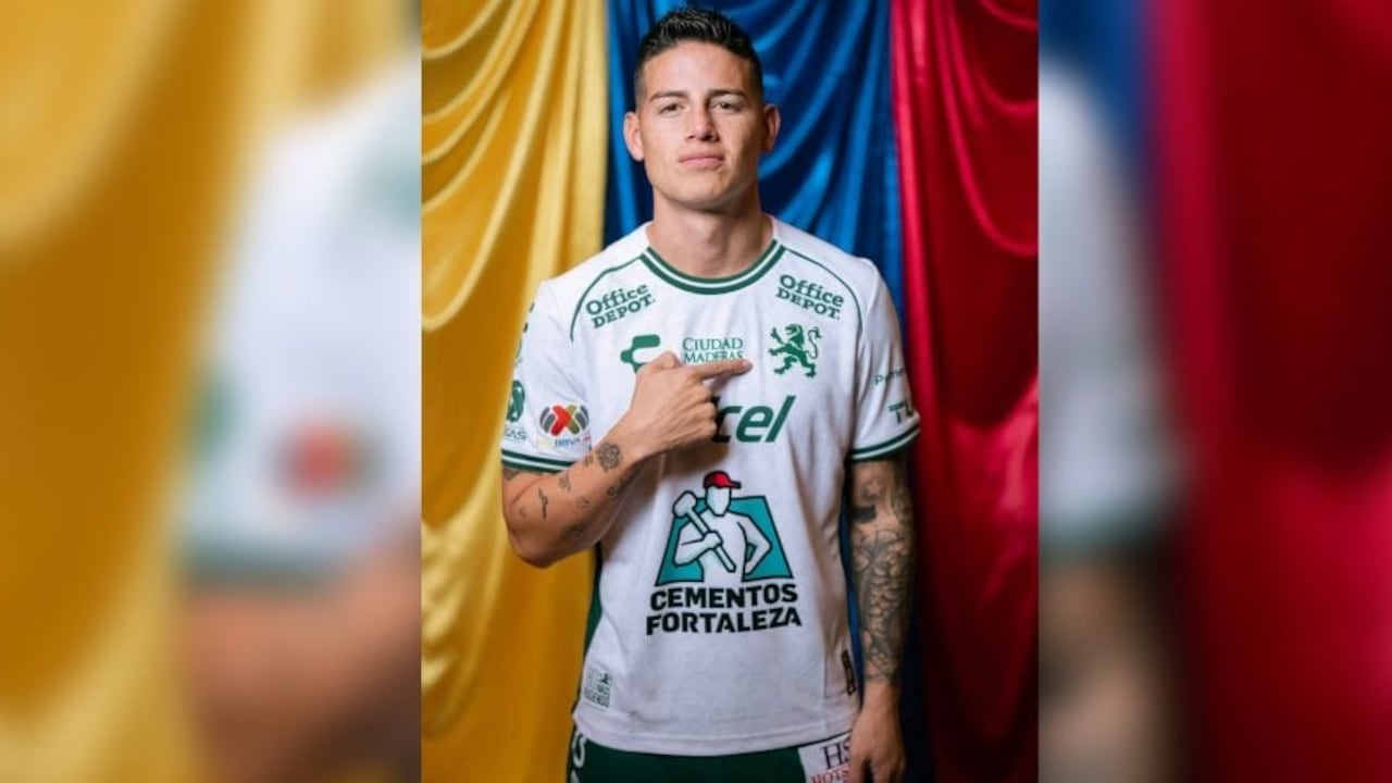 Así luce James la camiseta de su nuevo equipo.