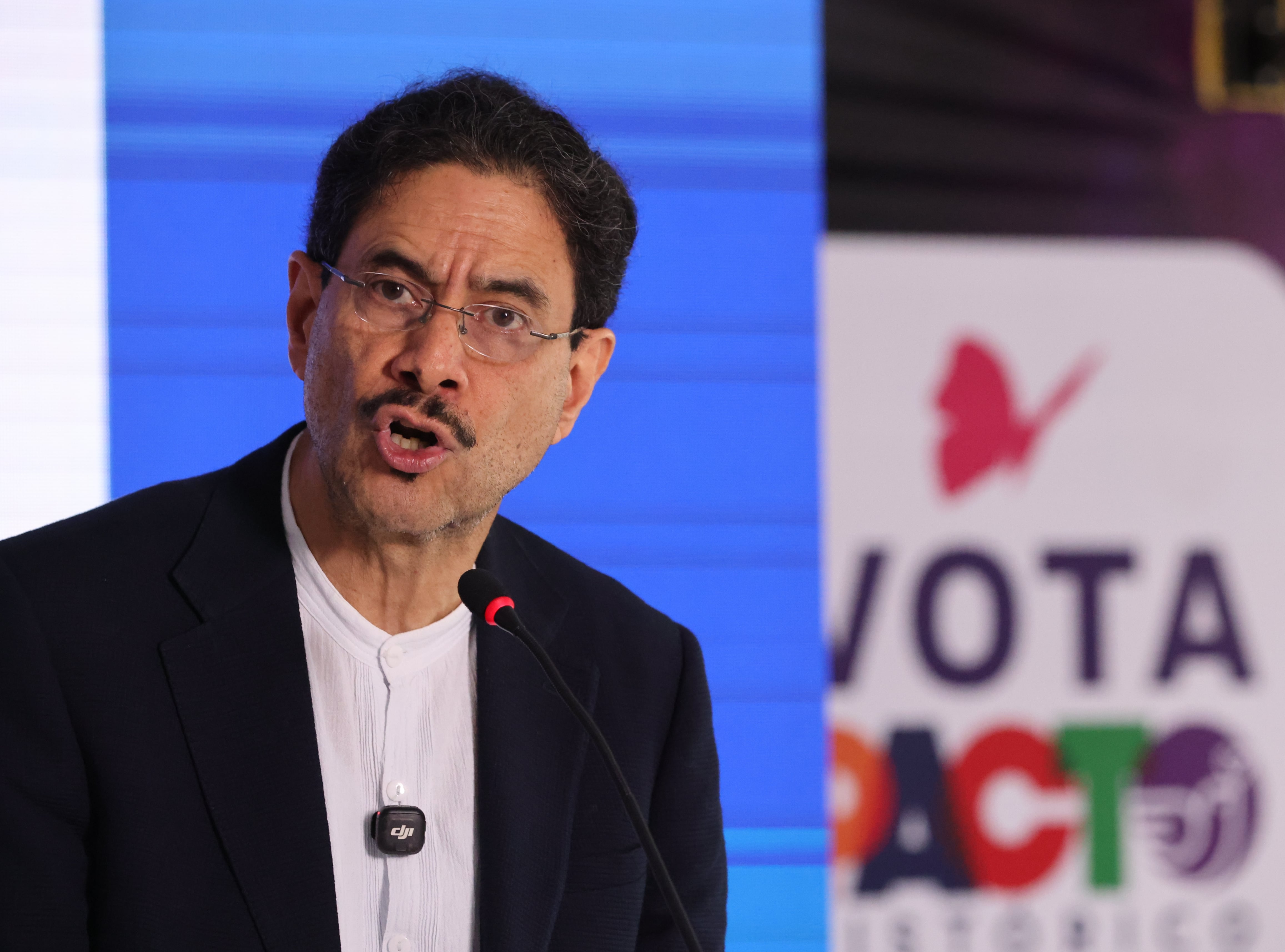 Iván Cepeda reconoce a Abelardo De La Espriella como presidente electo de Colombia.