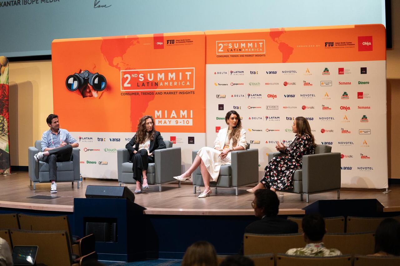 El panel tuvo lugar en la Universidad Internacional de la Florida, en Miami