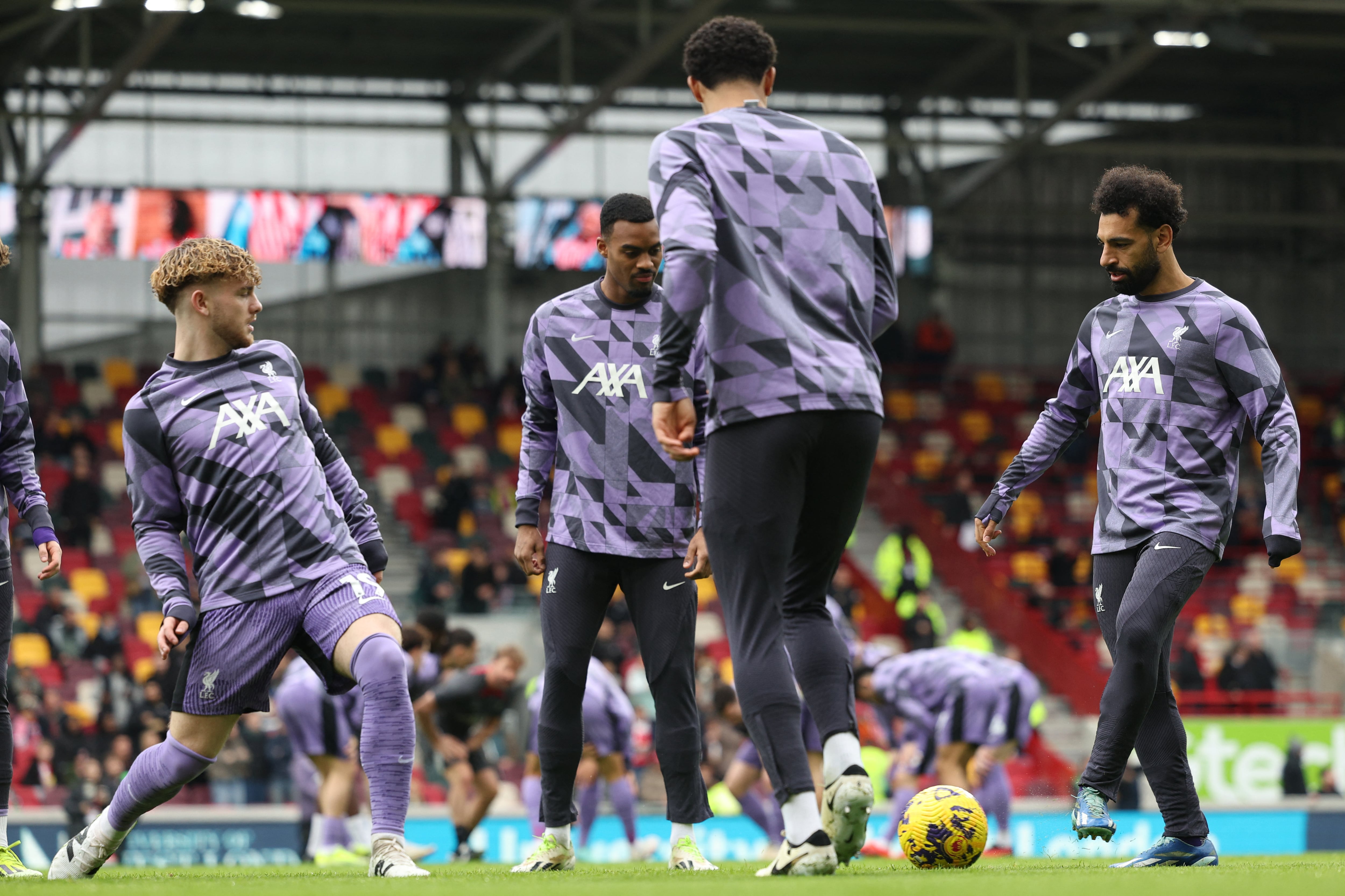 El Liverpool celebra el empate del City.