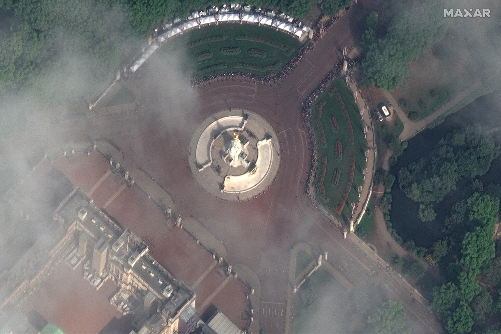 Imágenes satelitales muestran el funeral de la reina