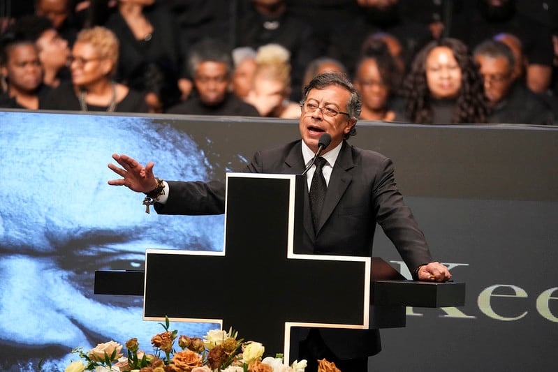 El presidente Gustavo Petro volvió hablar de la controversia que se desató por una película que retrata la vida del almirante Padilla.