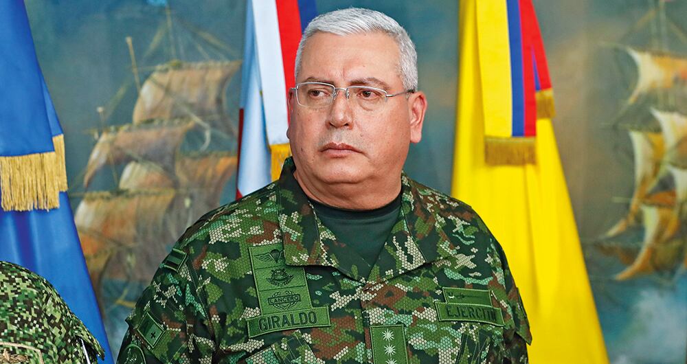 helder giraldo Comandante de las Fuerzas Militares  