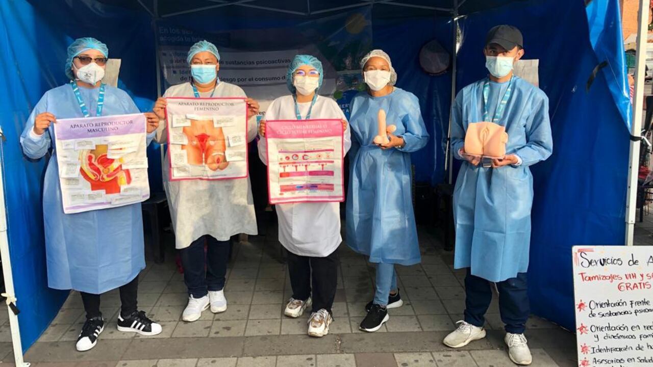 La Administración Distrital y la Secretaría de Salud han estado comprometidas en brindar una respuesta integral para prevenir la transmisión y atender de manera adecuada a las personas
que viven con el virus en la ciudad.
