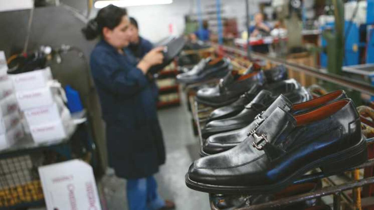 Desde el sector académico se advierte sobre los impactos que podría ocasionar la reforma laboral a las pequeñas y medianas empresas del país.