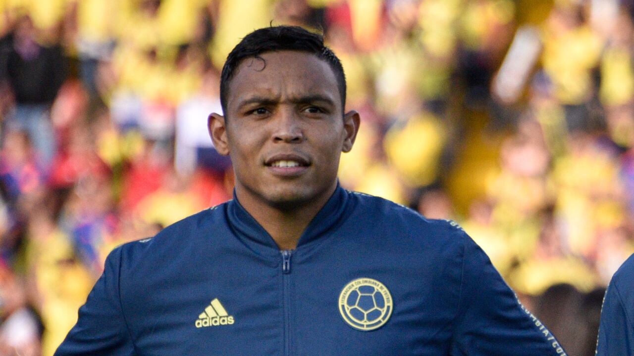 Luis Fernando Muriel vistiendo los colores de la Selección Colombia.