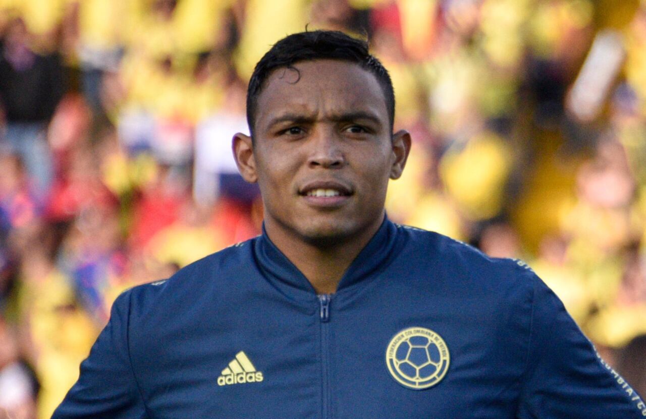 Luis Fernando Muriel vistiendo los colores de la Selección Colombia.