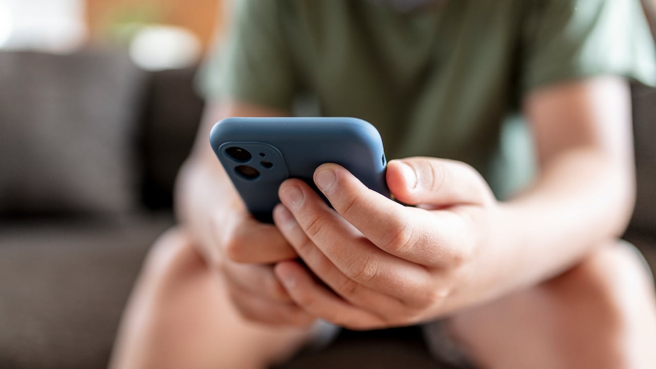 Cientos de miles de jóvenes amanecieron sin acceso a sus aplicaciones favoritas.