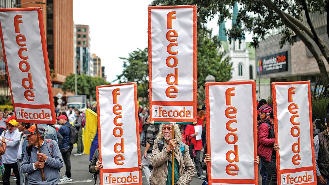 Las centrales obreras convocaron a una marcha en defensa del alza del salario mínimo decretada por el Gobierno, prevista para el 28 de enero.