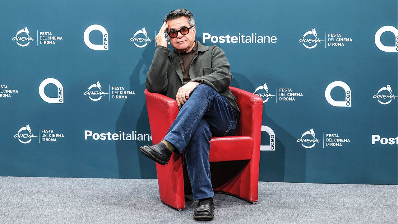 En charla con medios latinoamericanos, de la que SEMANA hizo parte, Jafar Panahi no sonríe. Lo que sí ofrece es una claridad asombrosa sobre cada segundo de su película, su carrera y su vida.