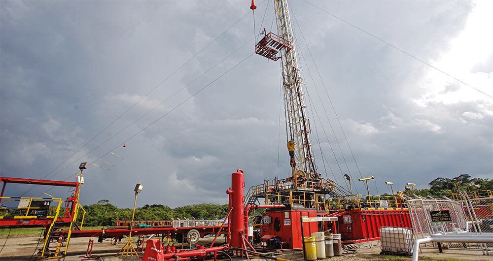 En los documentos que la Fiscalía presentó para la imputación de cargos de los empresarios comprometidos, se fijó el organigrama y la ruta de la red criminal para cumplir su objetivo principal: darle apariencia de legalidad al crudo de contrabando. 