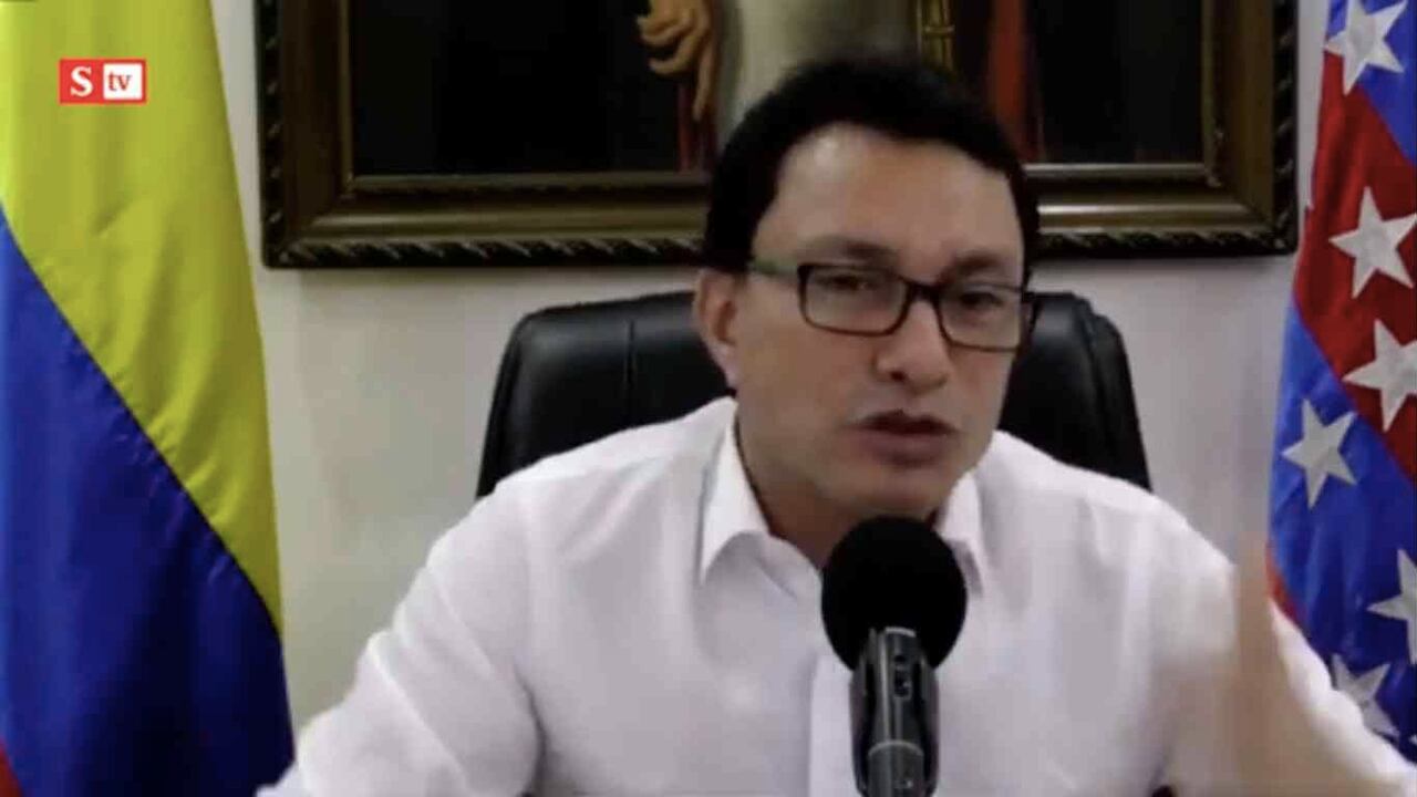 Carlos Caicedo Omar, lleva ocho meses como gobernador del departamento del Magdalena.