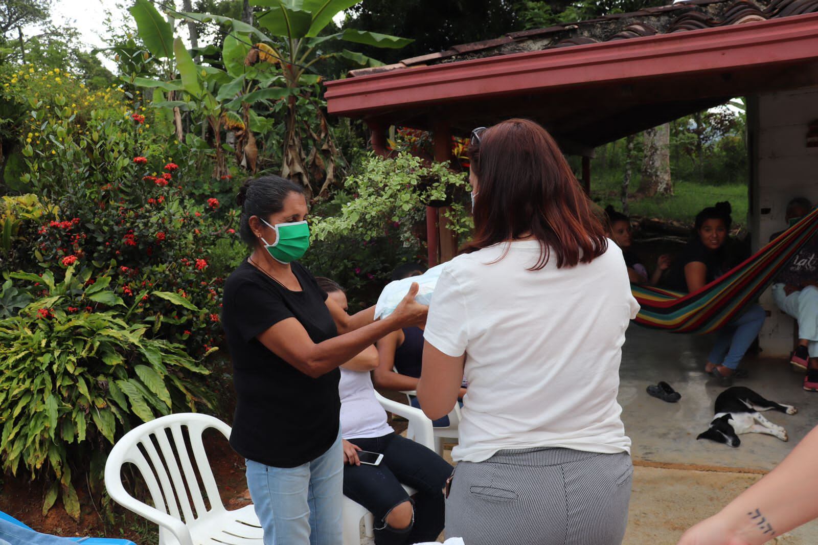 Gobierno entrega ayudas humanitarias Antioquia