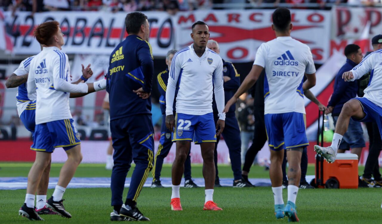 Sebastián Villa señalado de un presunto caso de abuso en Argentina.