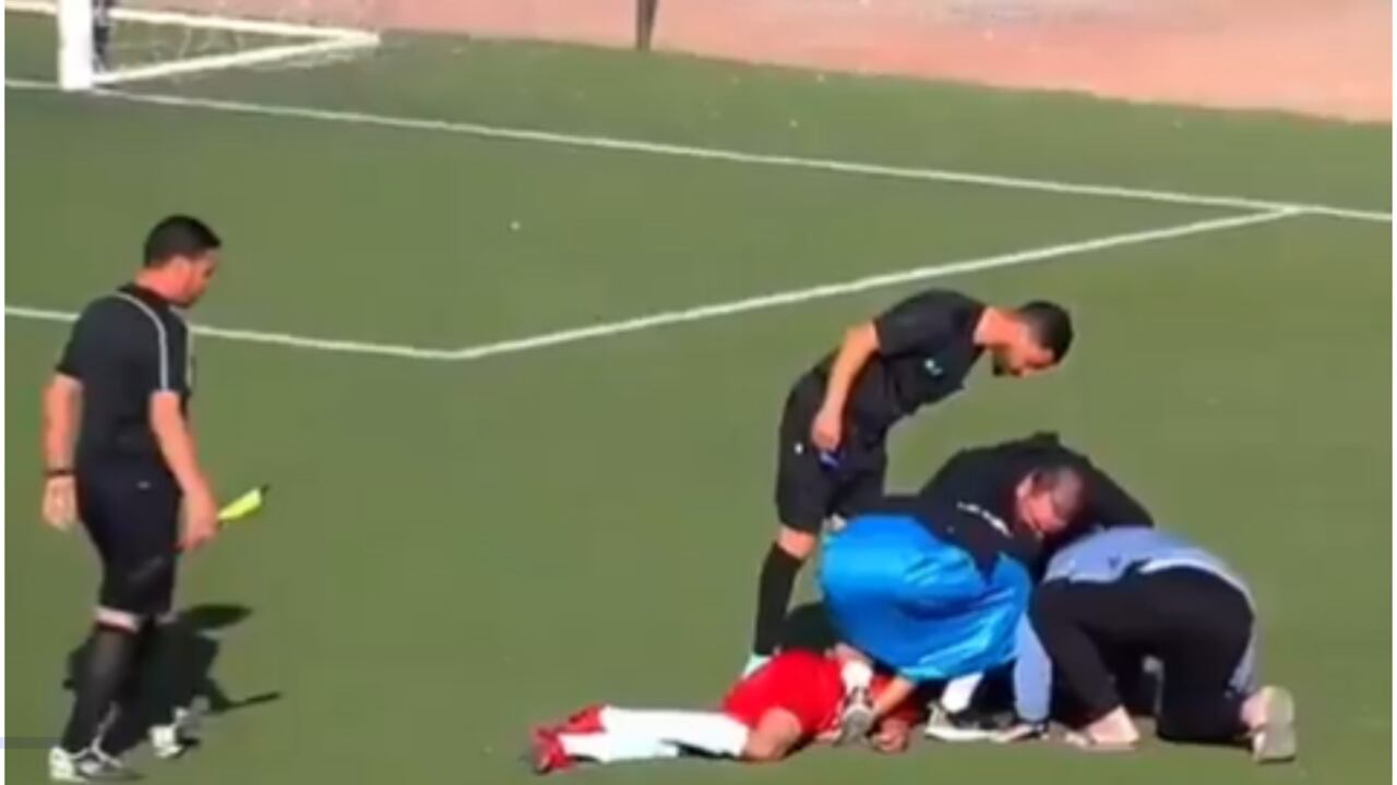 Tragedia en Argelia por el fallecimiento de un joven jugador de 17 años