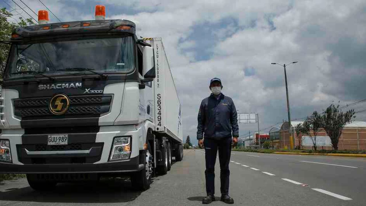 A su juicio, “en estos momentos se debe recuperar todo el tiempo que se ha perdido por el sinnúmero de restricciones impuestas por Gobernaciones y Alcaldías al tratar de contener la pandemia”.