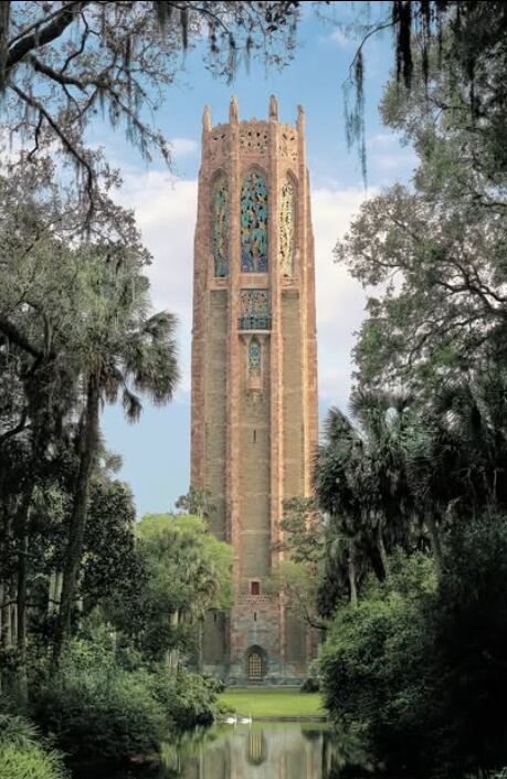 La Torre Cantora en Bok Tower Gardens