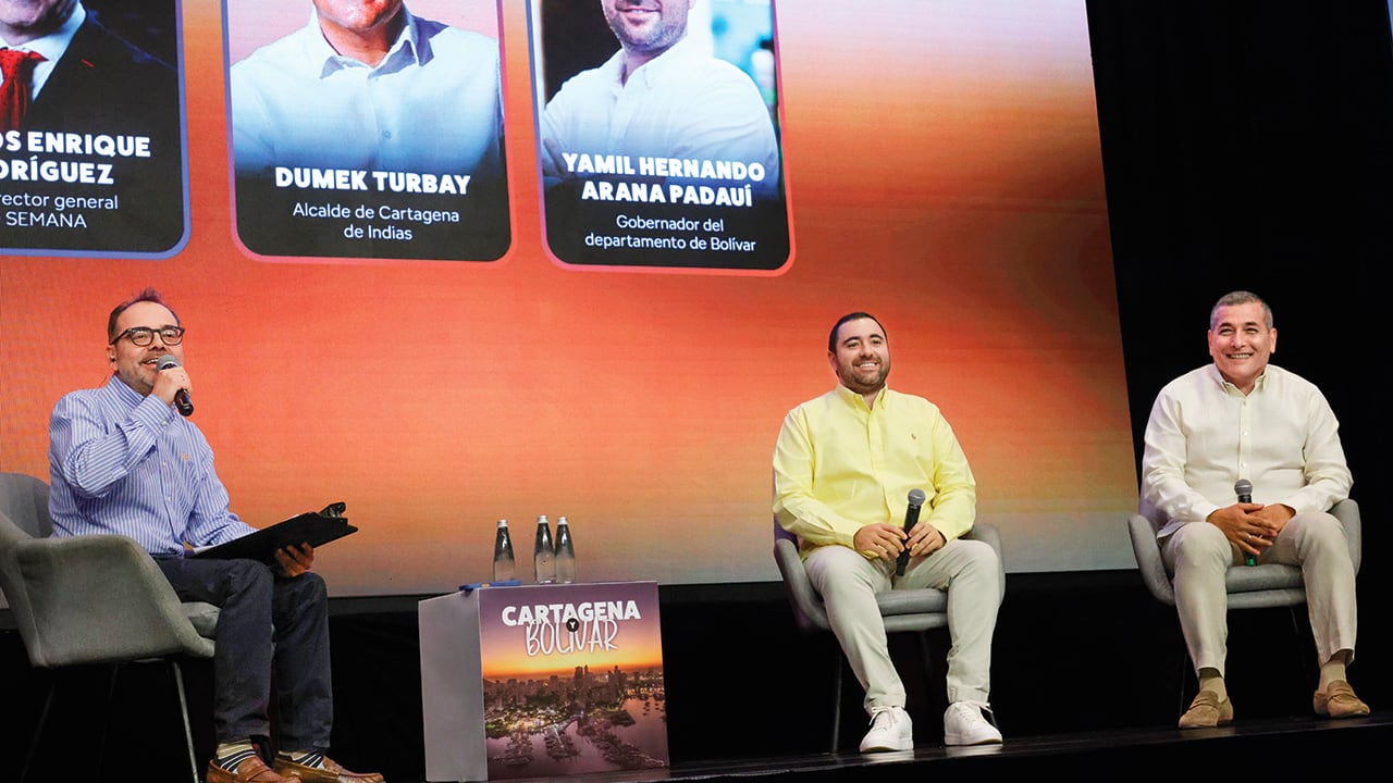 De izquiera de derecha: Carlos Enrique Rodríguez, subdirector general de SEMANA; Yamil Arana, gobernador de Bolívar, y Dumek Turbay, alcalde de Cartagena.