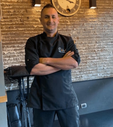 Jorge Luis Galeano, chef que murió arrollado por carros de competencias de piques en el Alto de Las Palmas, en Medellín.