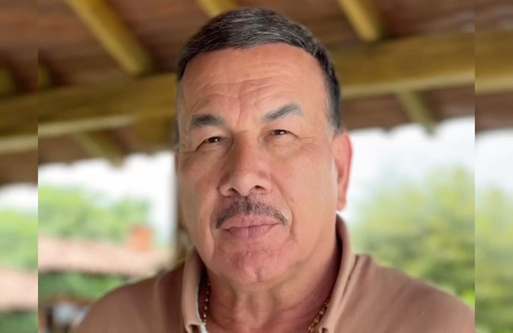 El Charrito Negro tiene angustiados a sus fans por inesperado anuncio sobre uno de sus shows; alertan sonbre su estado de salud