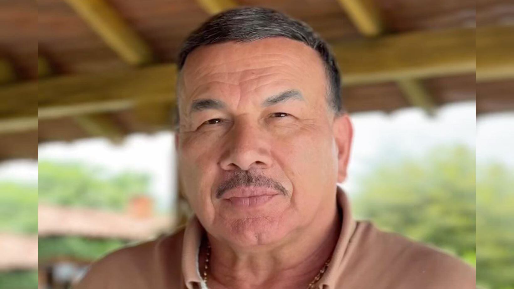 El Charrito Negro tiene angustiados a sus fans por inesperado anuncio sobre uno de sus shows; alertan sonbre su estado de salud