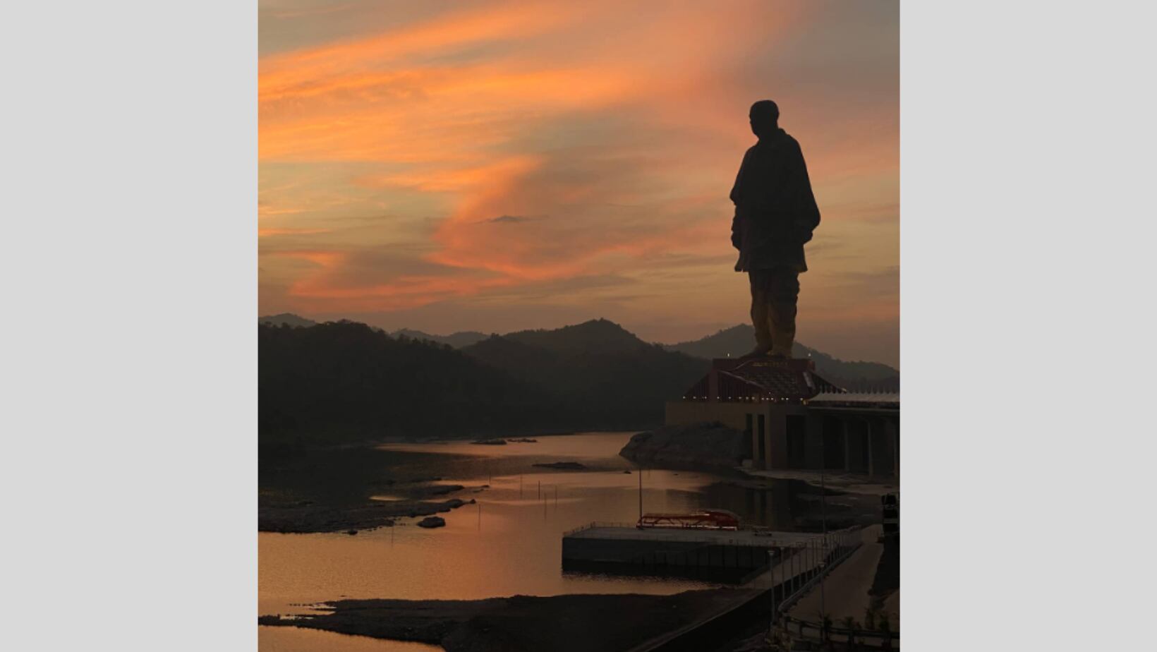 La Estatua de la Unidad se construyó en honor al político indio Sardar Vallabhbhai Patel