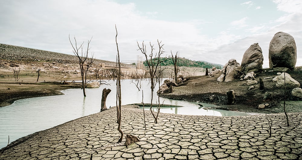 El cambio climático hace referencia a los cambios a largo plazo de las temperaturas y los patrones climáticos. 