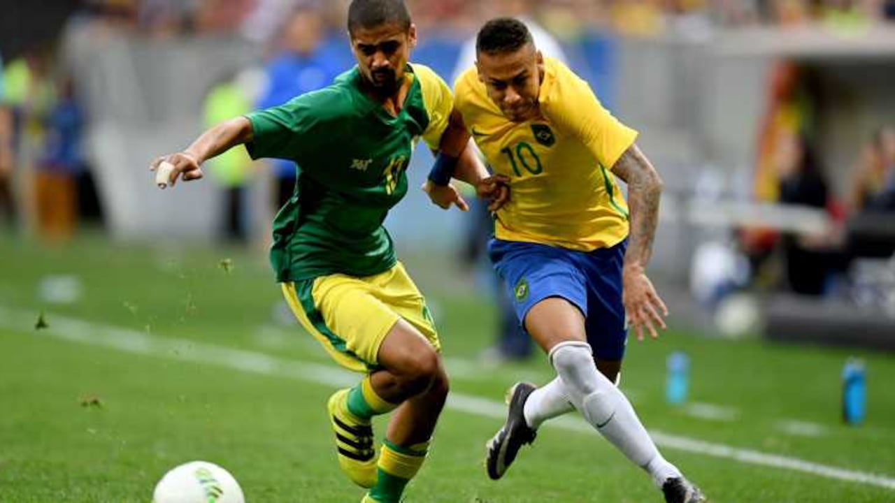 Durante su mandato como ministro de Deportes, Pelé, el rey del fútbol, hizo construir muchos centros deportivos para que niños y jóvenes no solo fueran atletas, sino también ganadores en otras disciplinas de la vida.