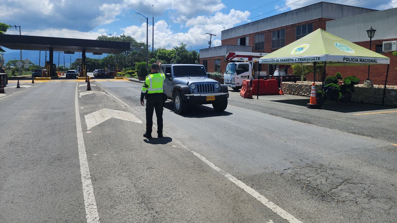 Policía realizó diferentes operativos en las vías de la nación.