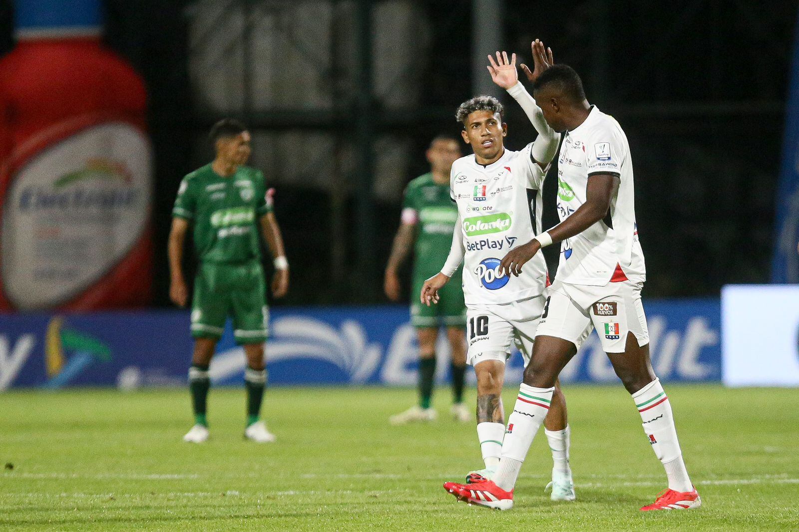 Once Caldas se hizo fuerte sobre Equidad en Bogotá.