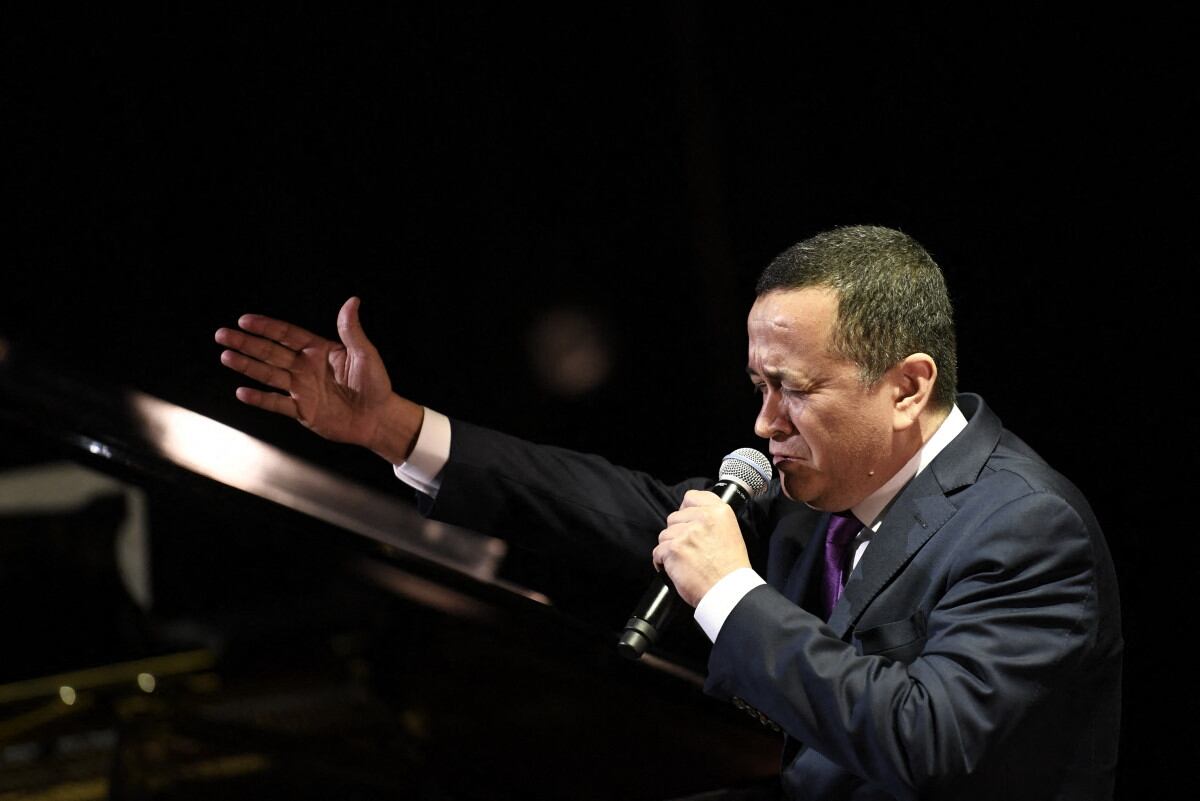 El cantante colombiano Yuri Buenaventura durante un evento cultural en el Teatro Colón, de Bogotá, el 23 de enero de 2017