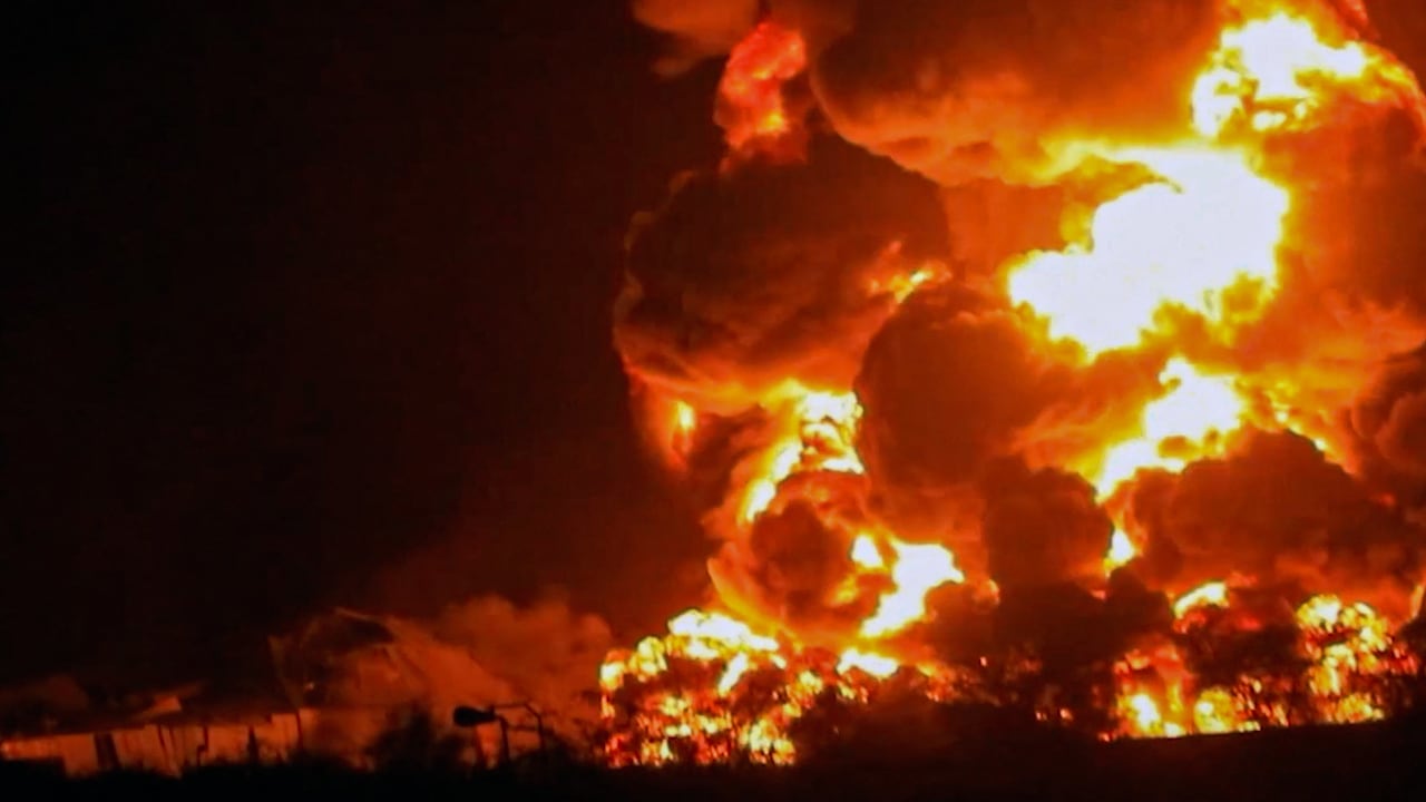 Ataque de Israel al aeropuerto de Sana en Yemen.