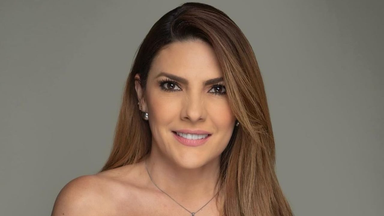 Ana Karina Soto hizo fuerte llamado de atención a uno de sus colegas de ‘Buen día Colombia’: “¡qué significa esto!”