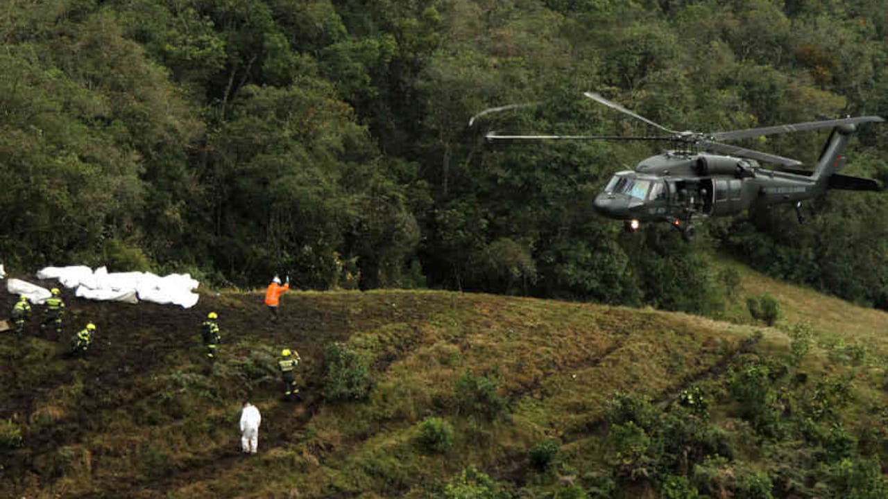 En el accidente aéreo murieron 71 personas y seis quedaron heridas.