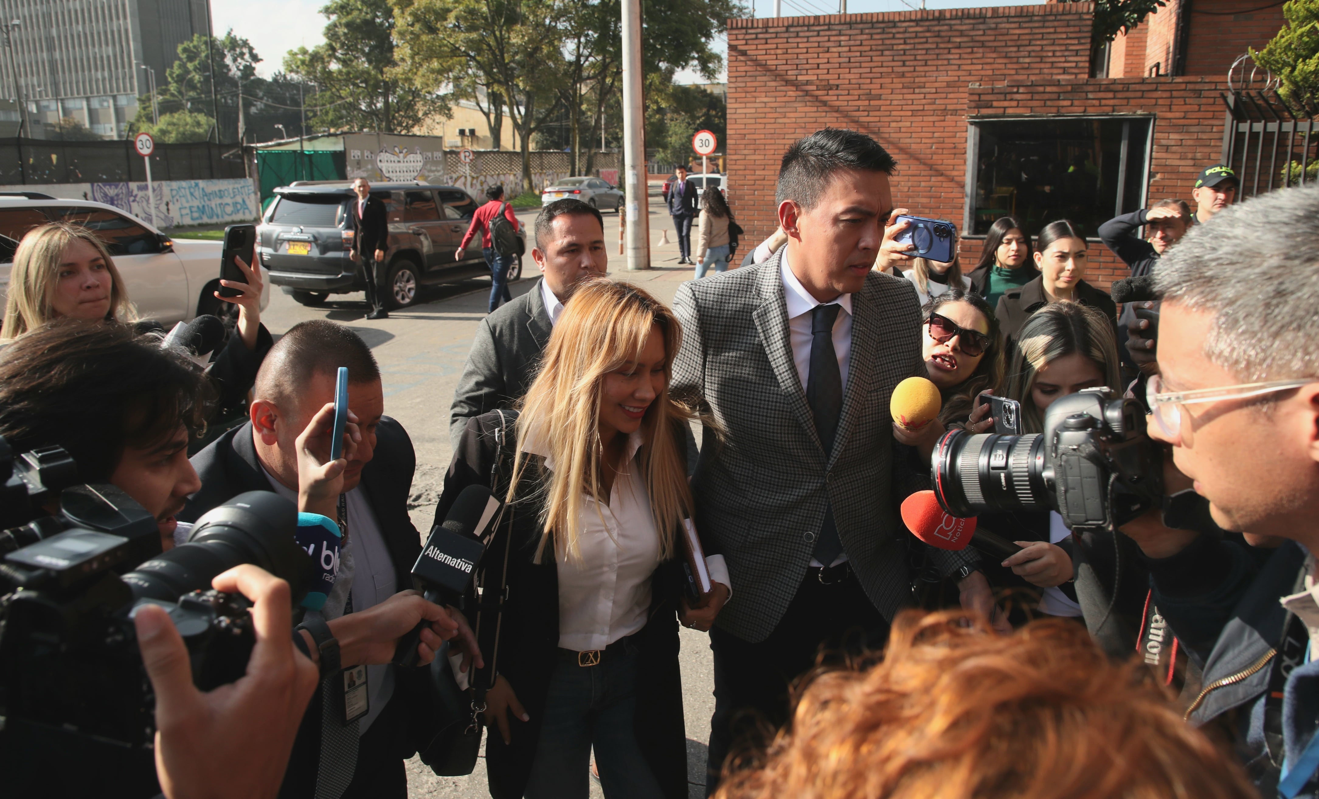 SANDRA ORTIZ - EN PALOQUEMAO