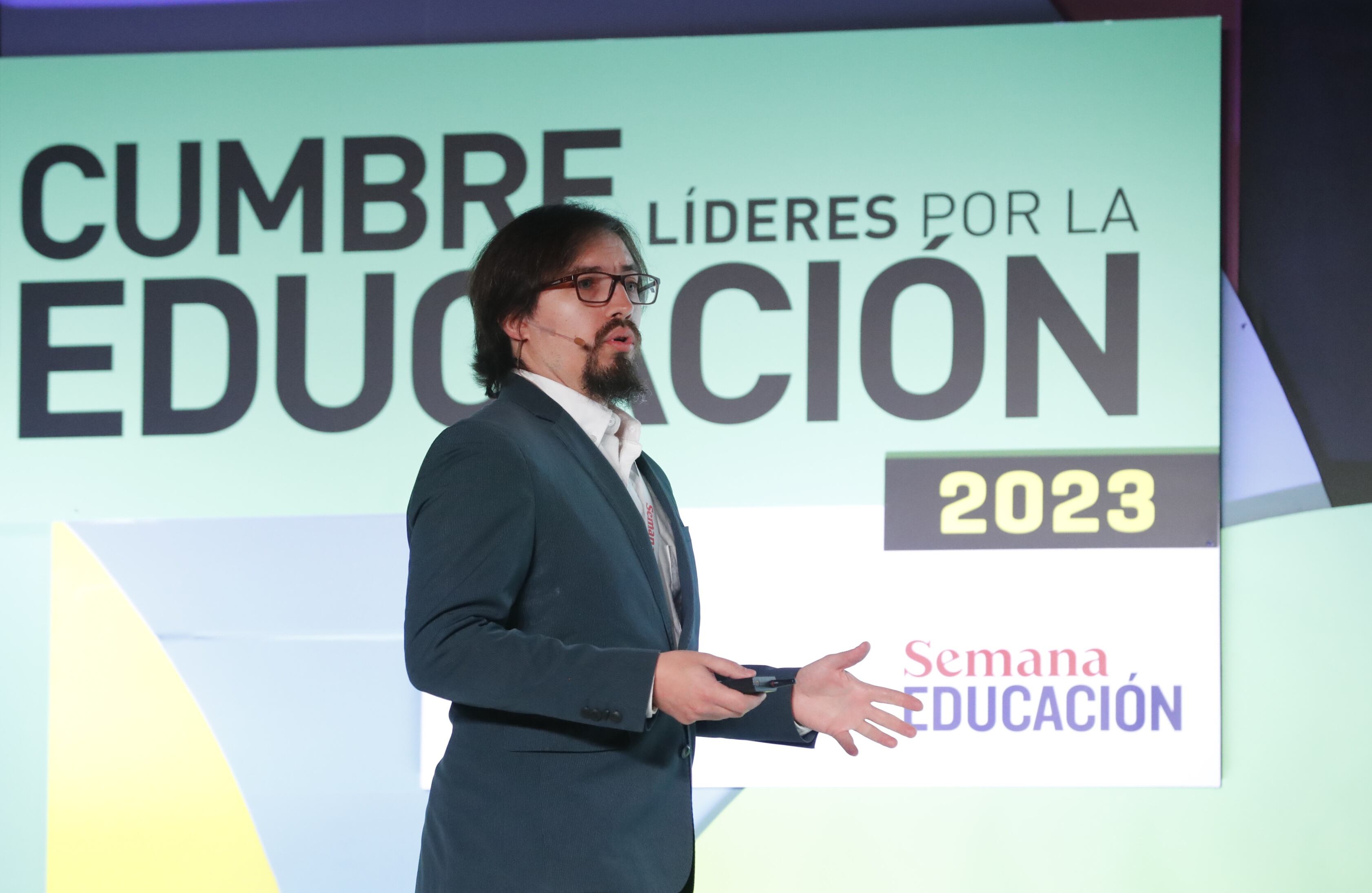CUMBRE LÍDERES POR LA EDUCACIÓN 2023
