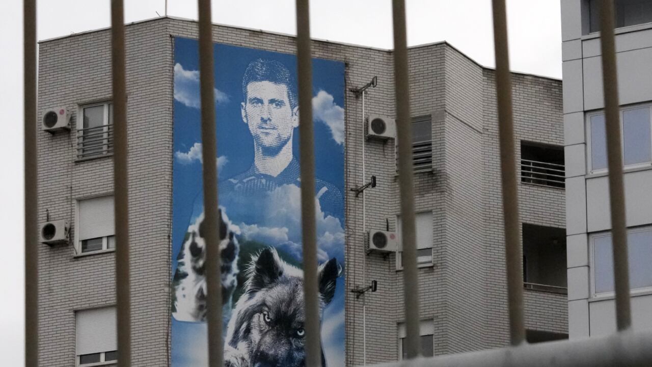 Djokovic tiene vínculos con nacionalistas serbios y negacionistas del genocidio en Bosnia.