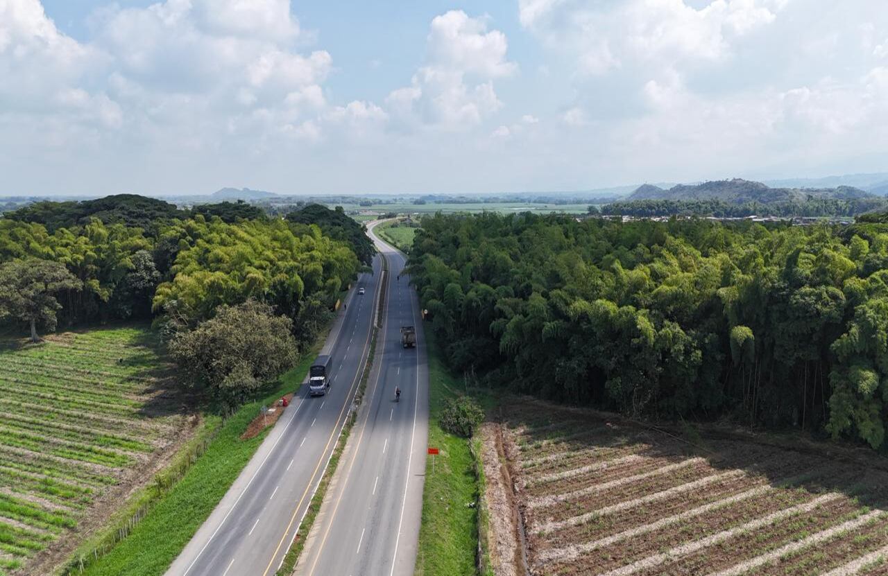 El proyecto pretende modernizar sectores viales del país para incrementar su productividad.