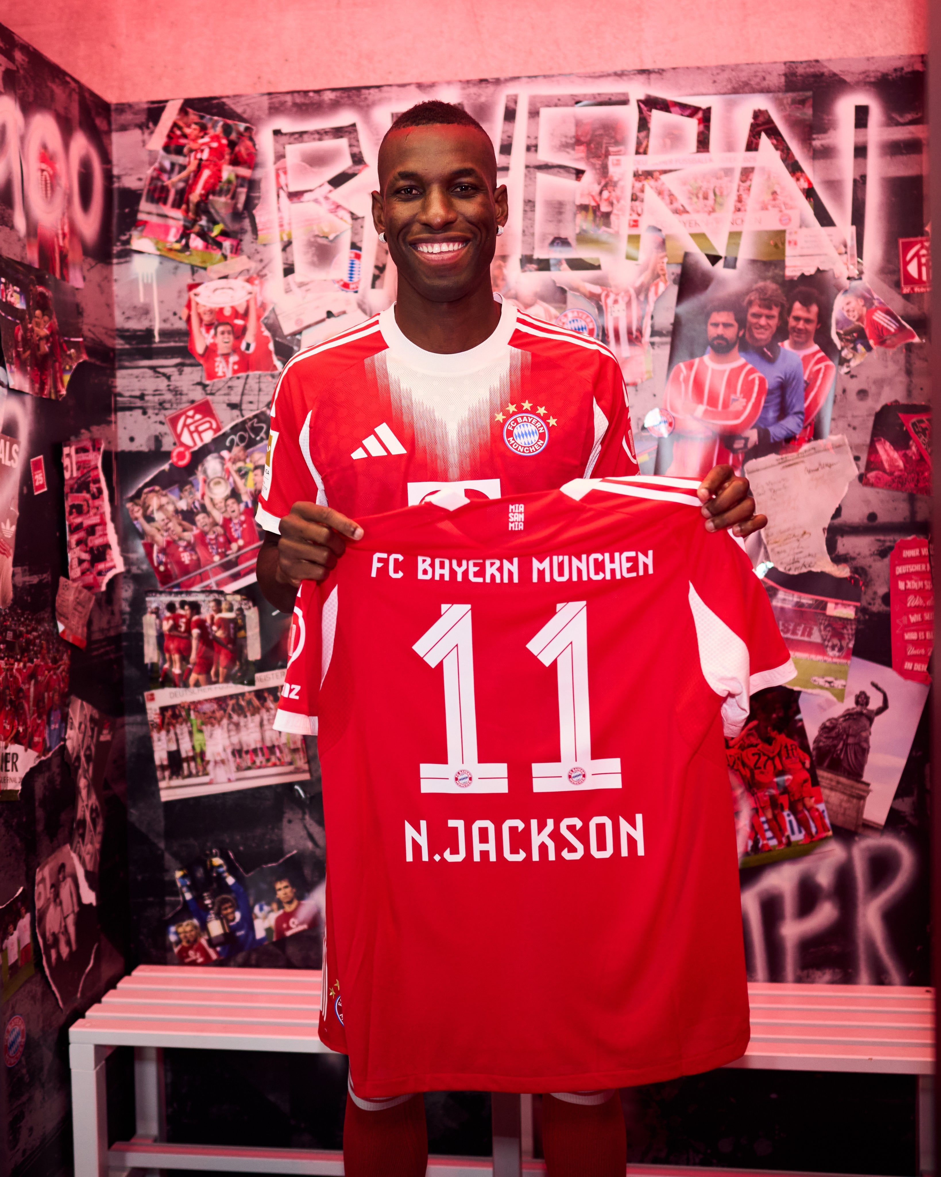 Nicolas Jackson arribó al Bayern Múnich en la temporada 2025/2026