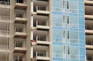 De las 8.481 unidades de vivienda nueva ofertadas en marzo de 2023 en Cali, el 98% correspondía a apartamentos, 85% de ellos en estado de preventa.