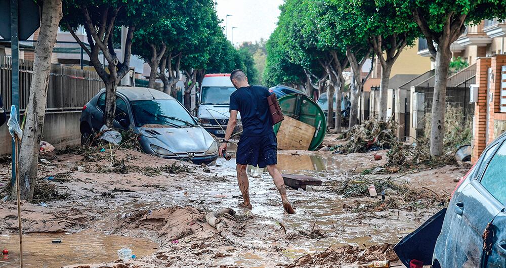 Muchos ciudadanos han mostrado su indignación por la forma en la que el Gobierno ha manejado la situación.