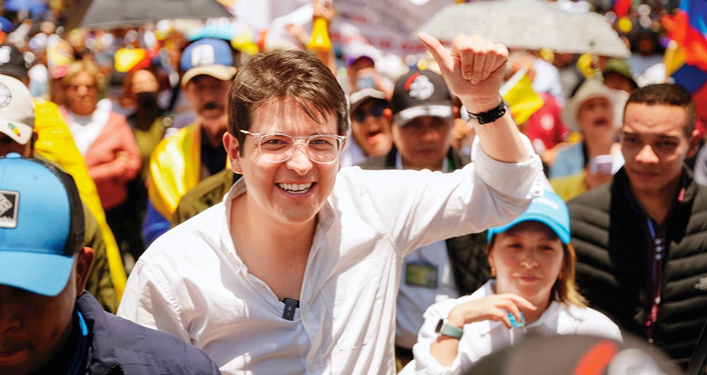 Miguel Uribe Turbay fue un guerrero. Un joven líder político cuyo pasado encarnaba lo más oscuro de la violencia en Colombia y cuyo futuro fue truncado por esa misma maldición. La forma como la tragedia se repite es un déjà vu macabro para Colombia. 