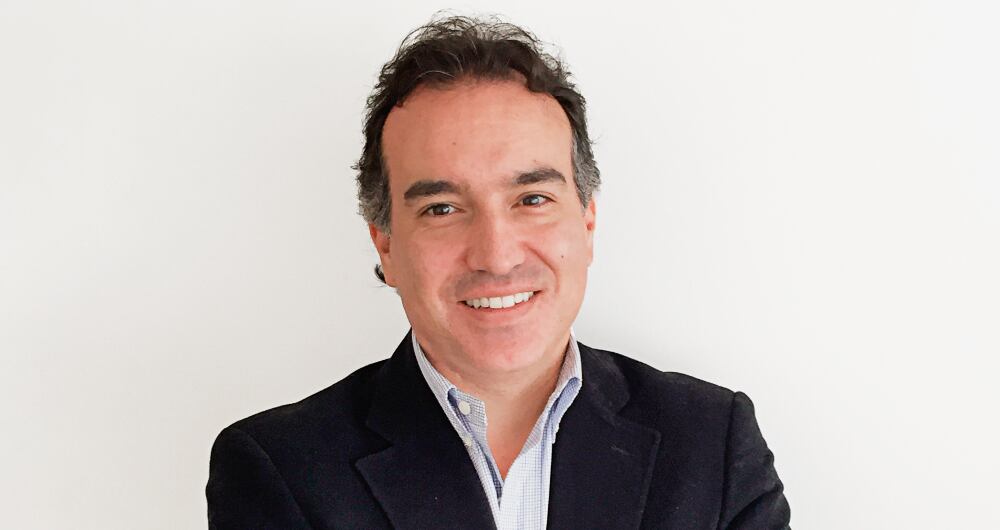 Juan Camilo Uribe, director de marketing de Tetra Pak Andina, explica que el mercado de agua registra 10 años de crecimiento ininterrumpido.