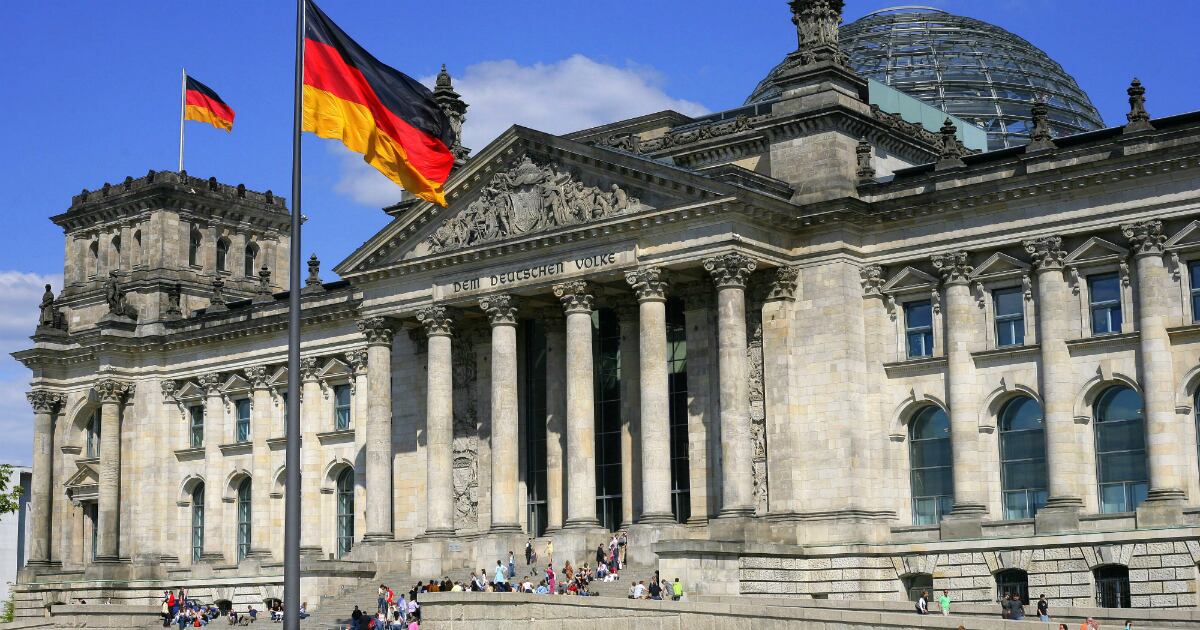 Berlín, Alemania. Para los permisos de residencia, en muchos casos las personas tendrán que realizar el trámite desde el país de origen. 