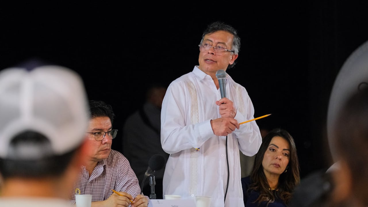 El presidente Gustavo Petro avanza en una gira por el Caribe a pocos días de la primera vuelta presidencial.