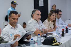 Pedro Sánchez, ministro de Defensa y Armando Benedetti, ministro del Interior.