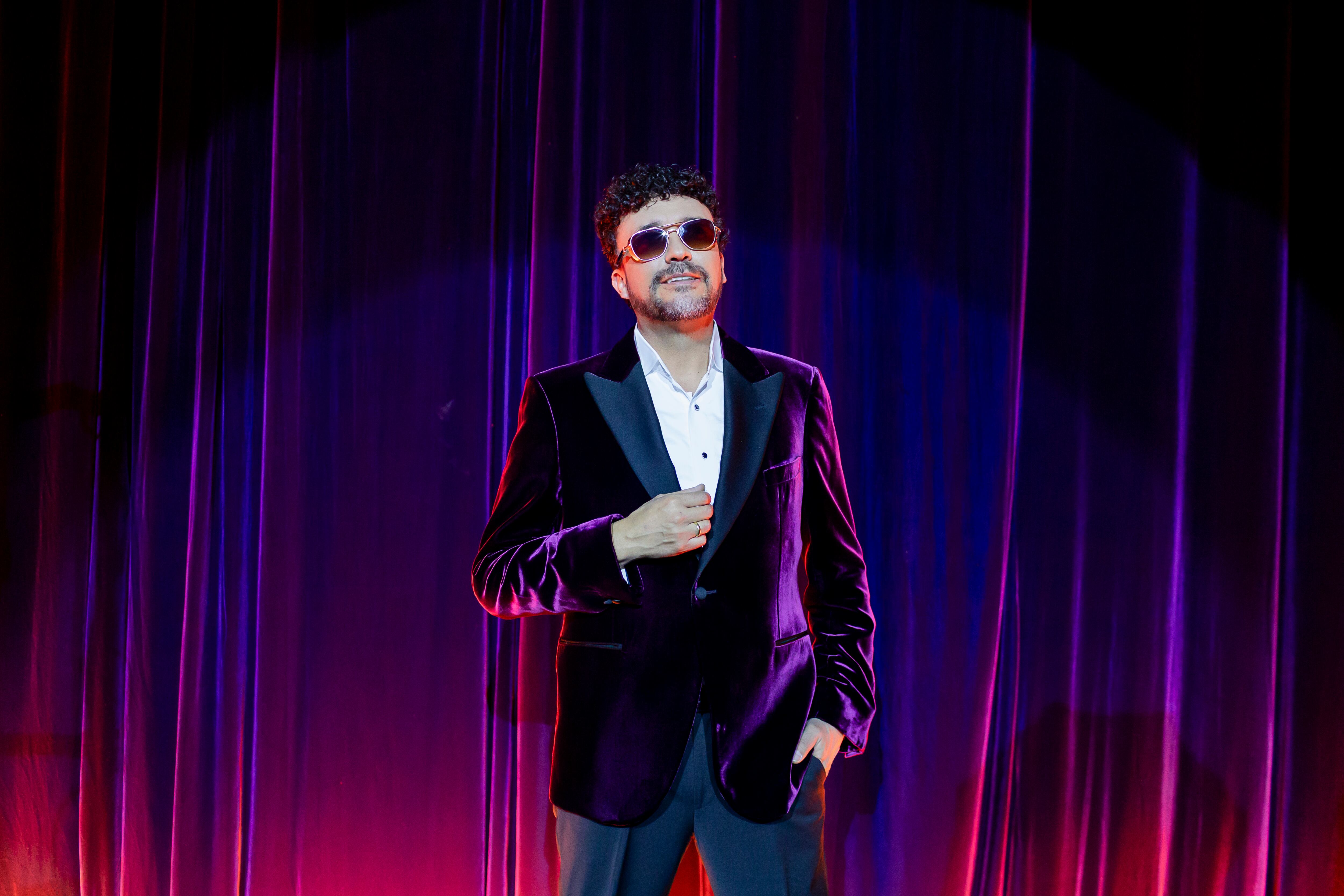 El aetista bogotano presentó, Andrés Cepeda Big Band 2, la segunda entrega de este aclamado proyecto musical, grabado en vivo durante una serie de doce conciertos con entradas agotadas, realizados en junio de 2025 en el Teatro Mayor Julio Mario Santo Domingo.