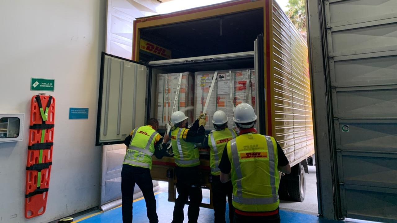 Llegaron las vacunas de AstraZeneca